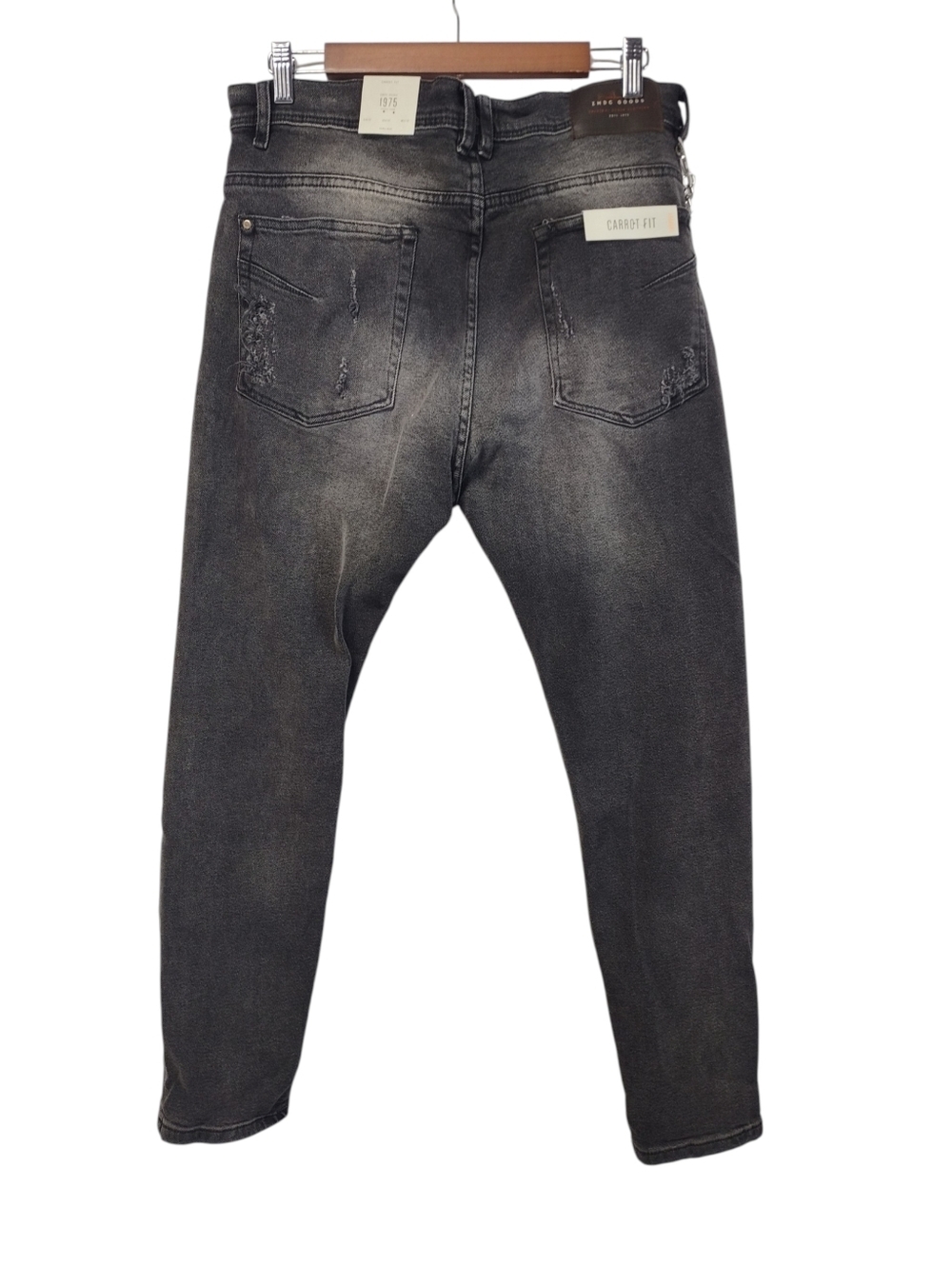 Zara Man Carrot Fit Black Ripped Jeans Men's 32 Distressed Removable Chain NWT - Picture 2 of 11